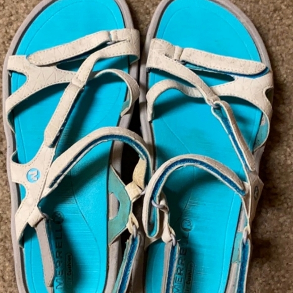 Merrell Shoes - Merrell Sandals size 8